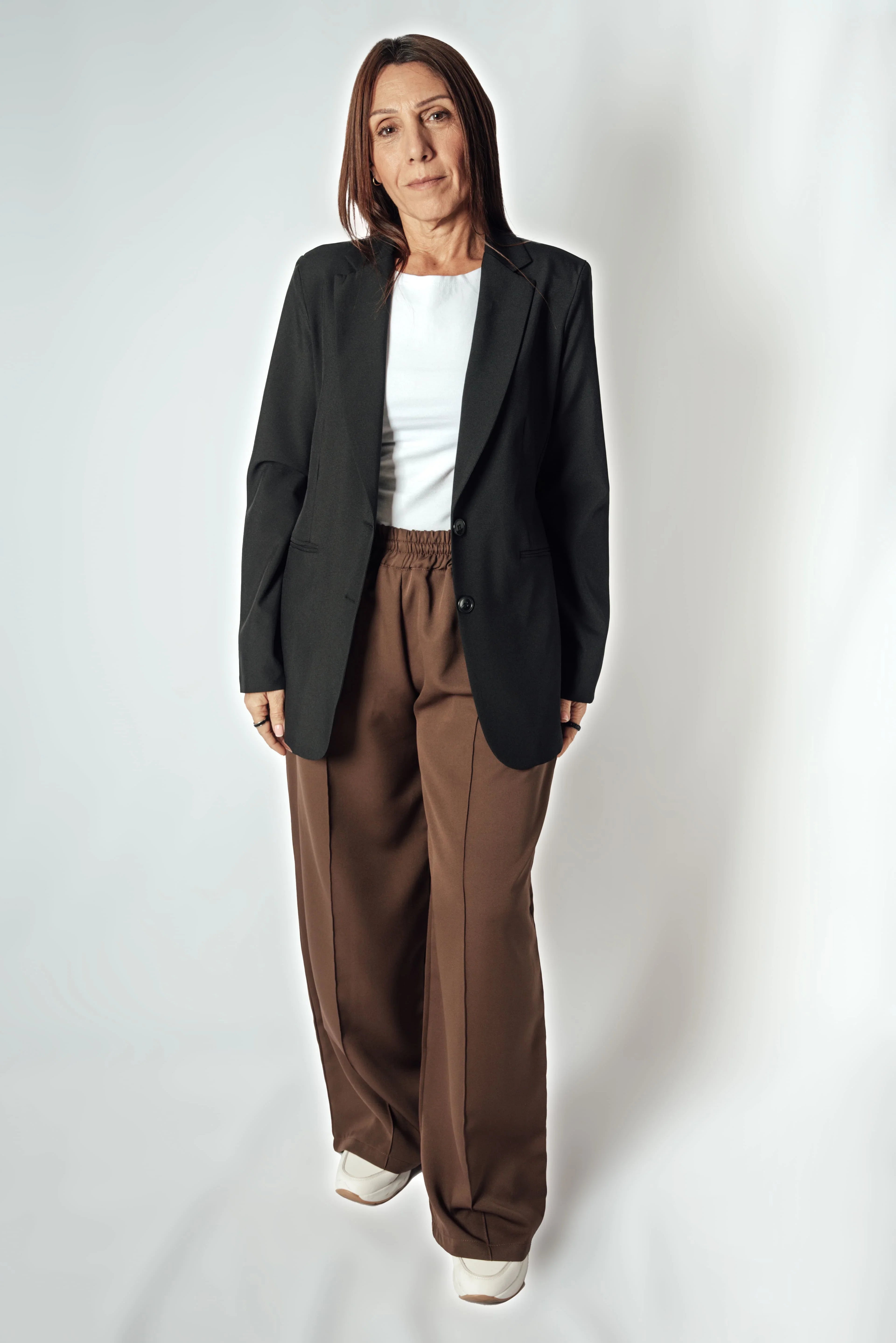 Sastrería femenina en Argentina, cómo combinar looks con pantalón de vestir y blazer de TodoBasico
