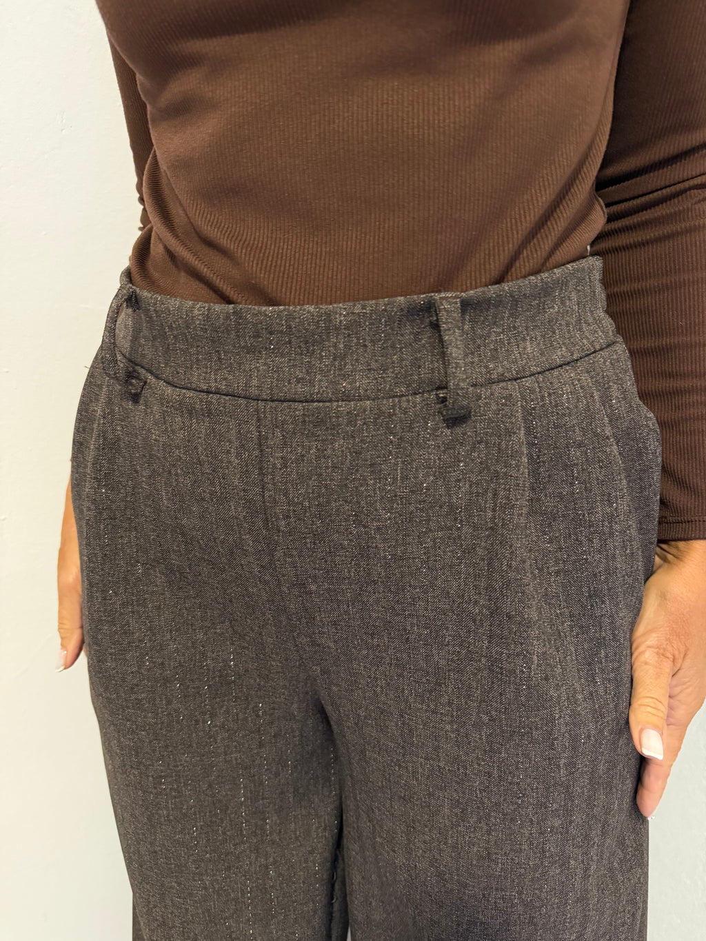 Pantalón Sastrero Wide leg Pardo con elástico atrás