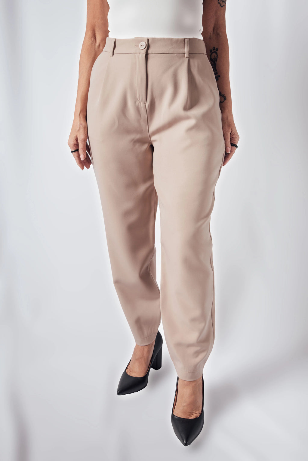 Pantalón Sastrero recto Nardoni con elástico atrás